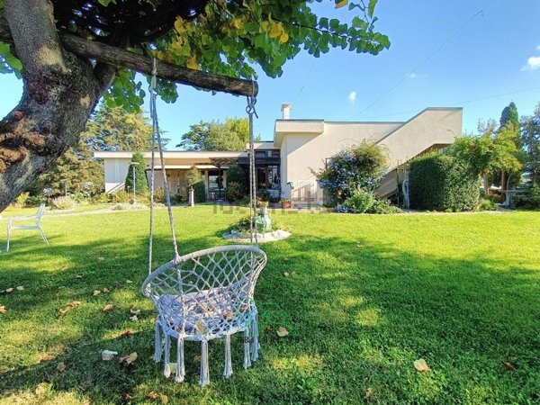 casa indipendente in vendita a Fano in zona Rosciano