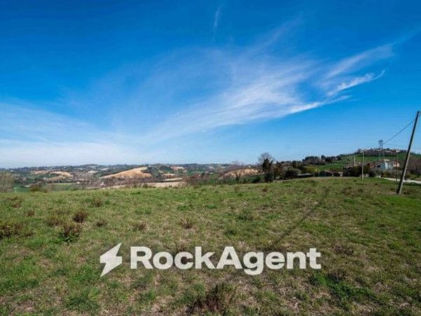 casa indipendente in vendita a Fano in zona Carignano Terme