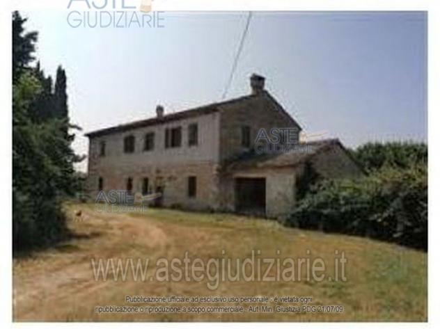 casale in vendita a Fano