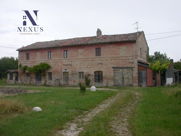casa indipendente in vendita a Fano in zona Cuccurano