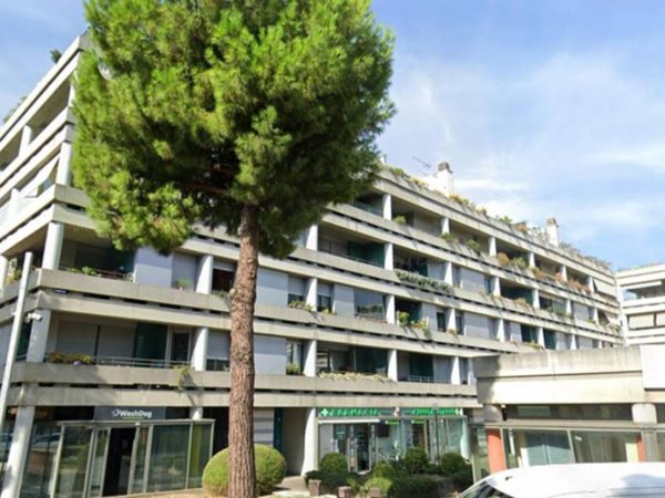 negozio in vendita a Fano