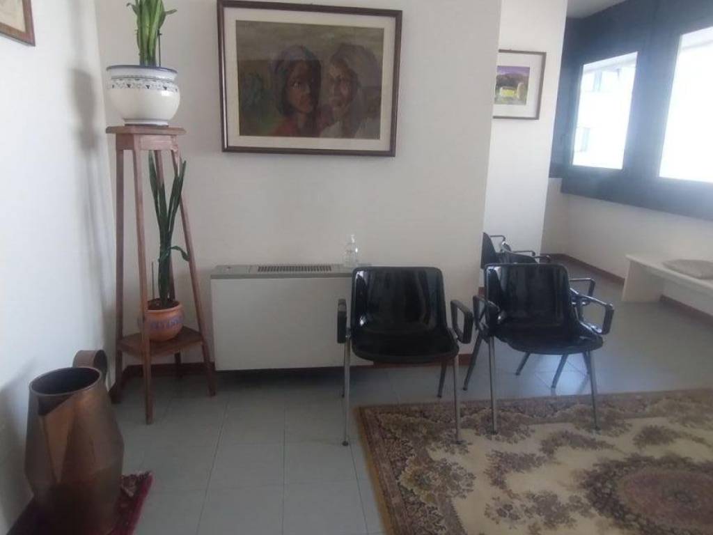ufficio in vendita a Fano