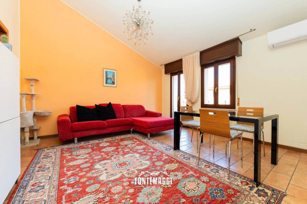 appartamento in vendita a Fano in zona Carrara