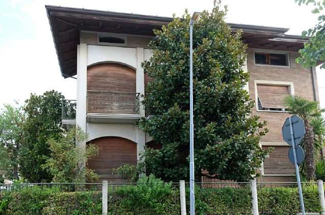 casa indipendente in vendita a Fano
