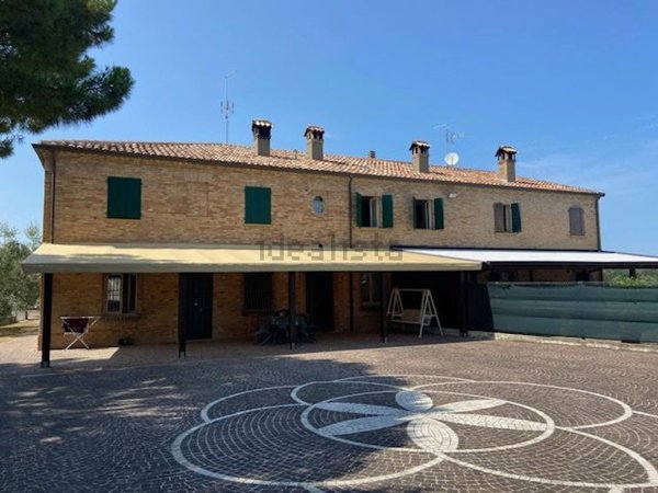 casa indipendente in vendita a Fano in zona Sant'Andrea
