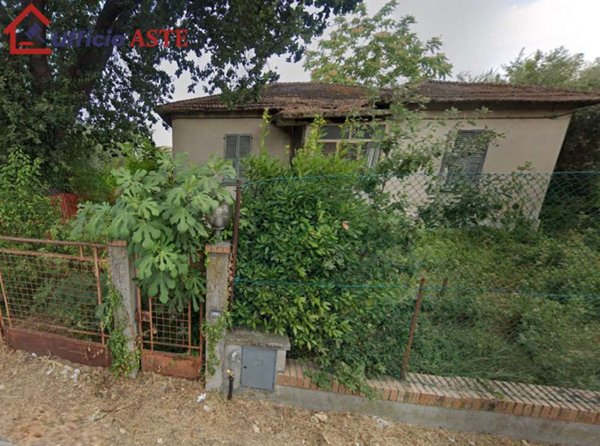 casa indipendente in vendita a Fano in zona Centinarola