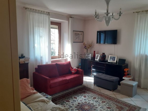 casa indipendente in vendita a Fano