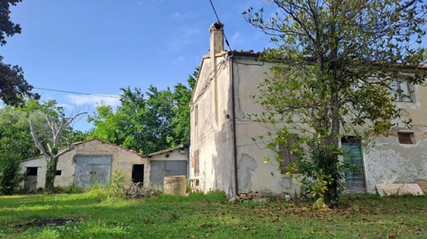 casale in vendita a Fano in zona Carignano Terme