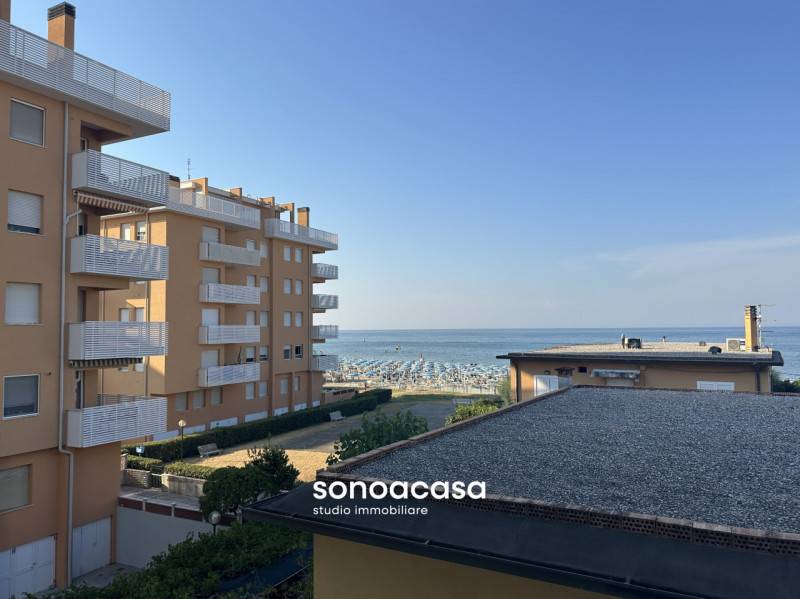 appartamento in vendita a Fano in zona Torrette