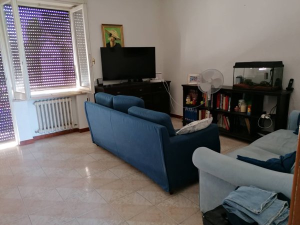 casa indipendente in vendita a Fano