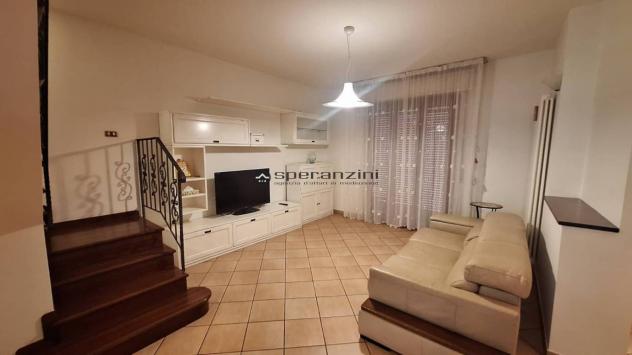 casa indipendente in vendita a Fano in zona Centinarola