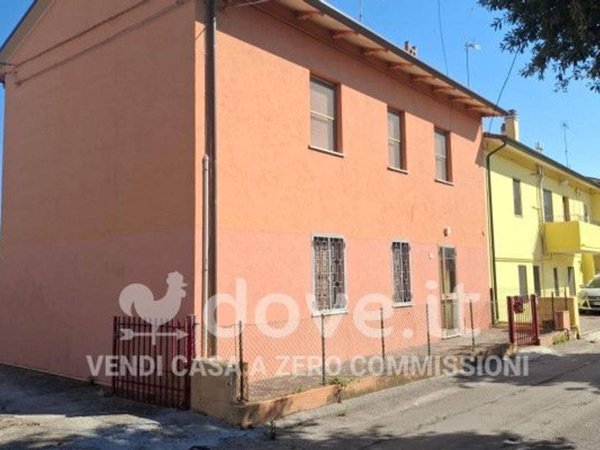 casa indipendente in vendita a Fano in zona Bellocchi