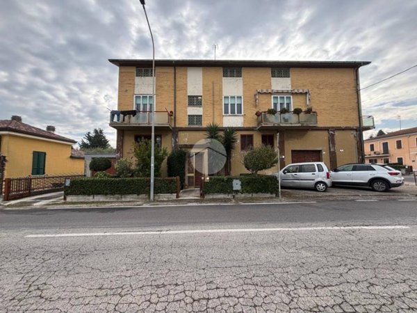 casa indipendente in vendita a Fano