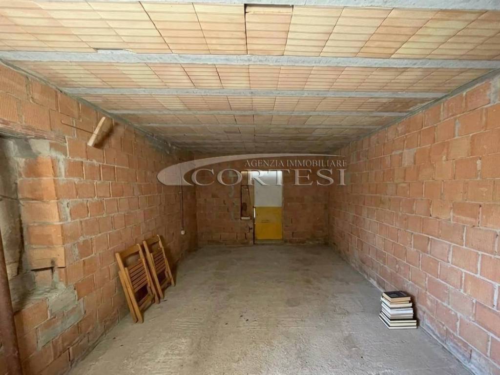 appartamento in vendita a Fano in zona Tombaccia