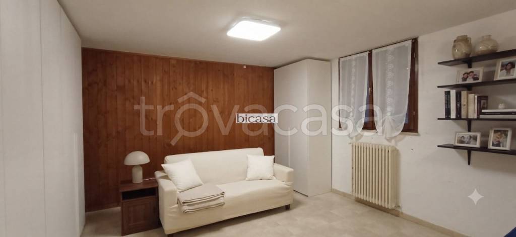 casa indipendente in vendita a Fano in zona Cuccurano