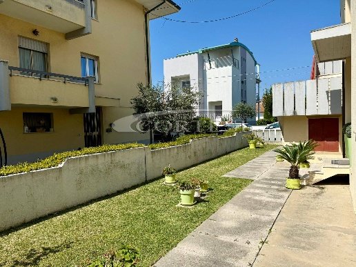 appartamento in vendita a Fano in zona Marotta