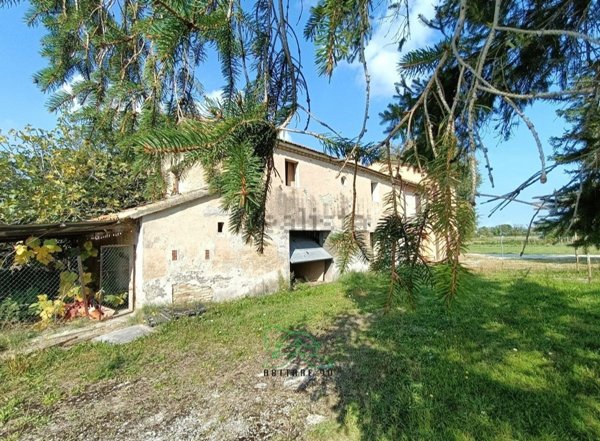 casa indipendente in vendita a Fano in zona Rosciano