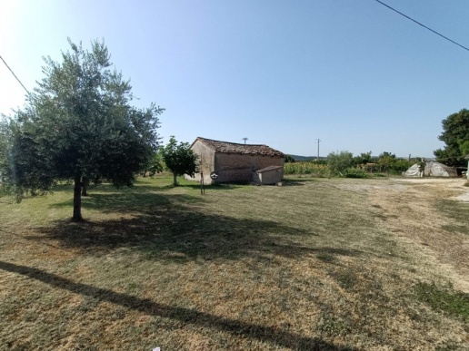 casa indipendente in vendita a Fano in zona Falcineto