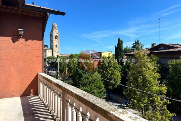 casa indipendente in vendita a Fano