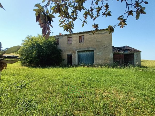 casa indipendente in vendita a Fano in zona Caminate