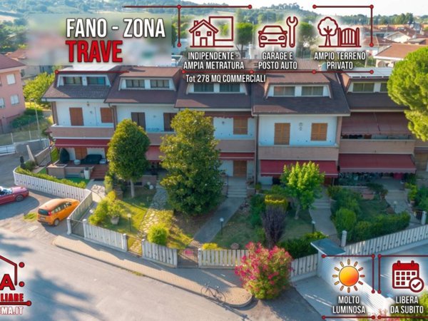 casa indipendente in vendita a Fano in zona Centinarola
