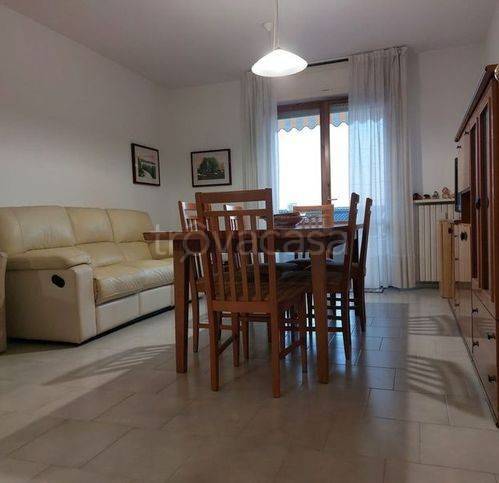 appartamento in vendita a Fano in zona Centinarola