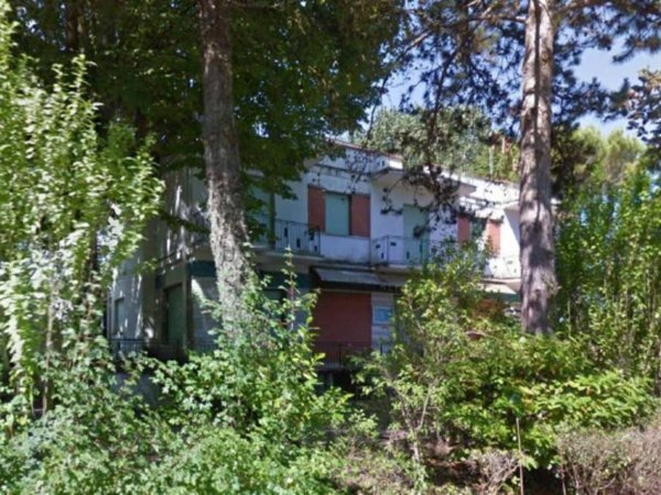 albergo in vendita a Fano in zona Carignano Terme