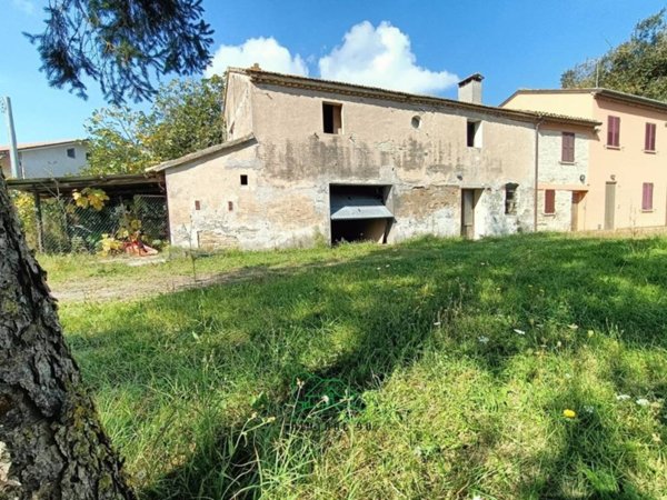 casa indipendente in vendita a Fano
