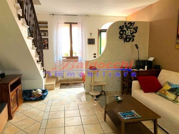 casa indipendente in vendita a Fano