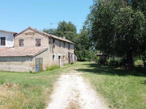 casa indipendente in vendita a Fano in zona Centinarola