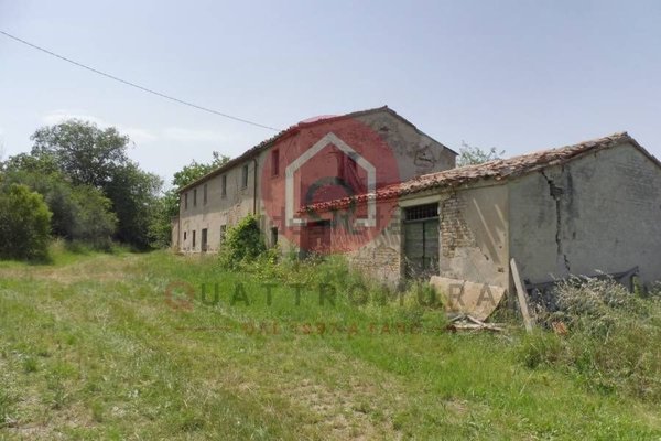 casa indipendente in vendita a Fano in zona Centinarola