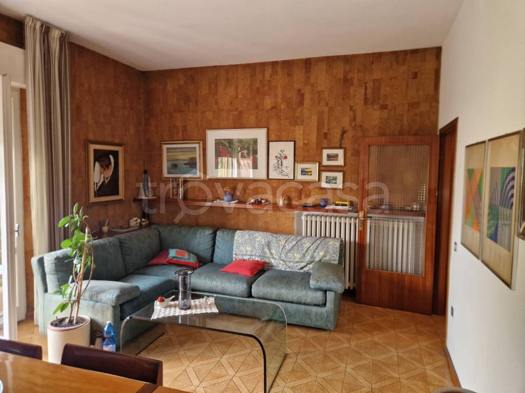 appartamento in vendita a Fano in zona Centinarola