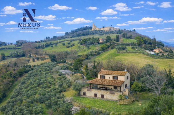 casa indipendente in vendita a Fano in zona Rosciano