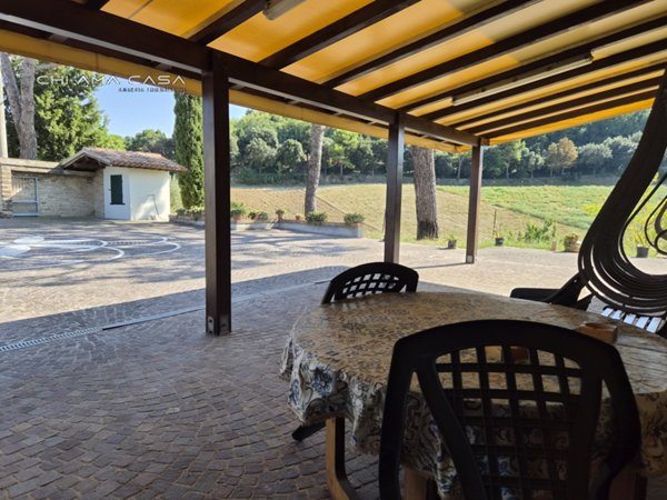 casa indipendente in vendita a Fano in zona Sant'Andrea