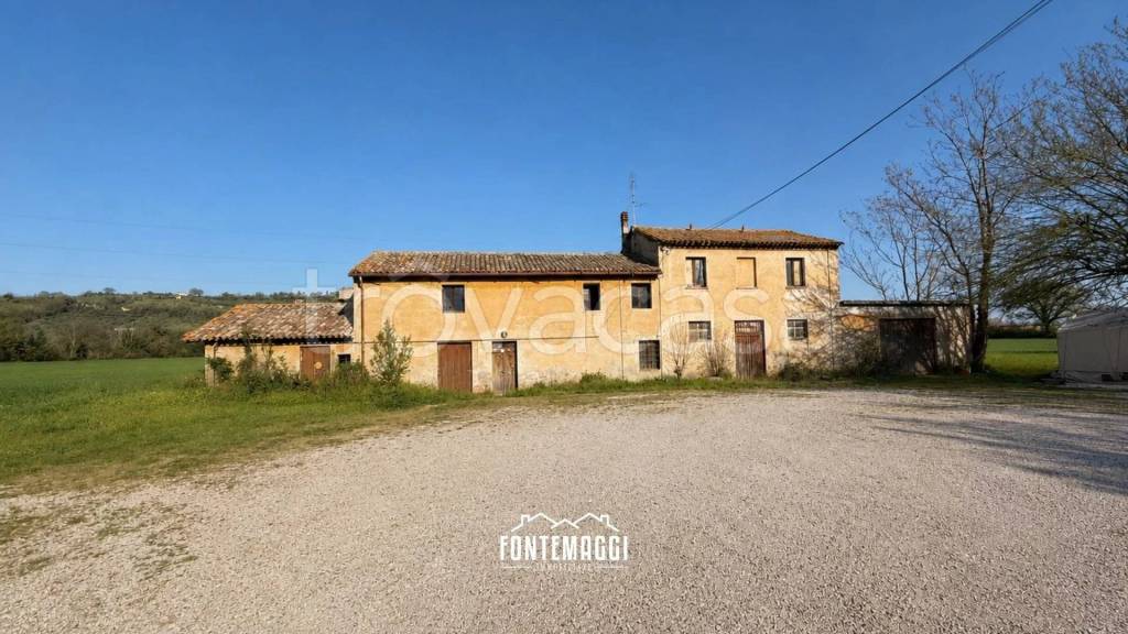 casa indipendente in vendita a Fano in zona Bellocchi
