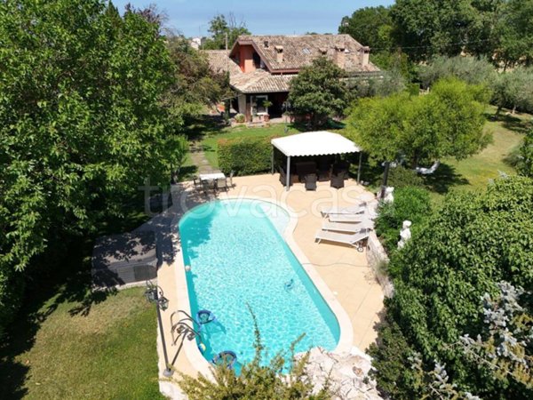 casa indipendente in vendita a Fano in zona Bellocchi