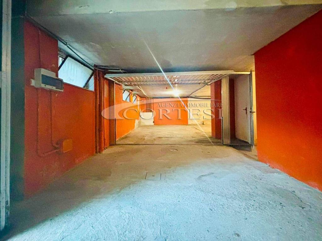 box auto in vendita a Fano
