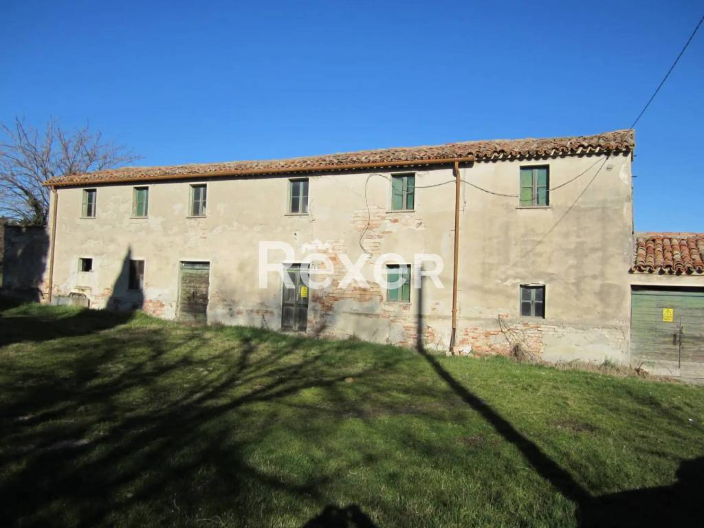 casa indipendente in vendita a Fano