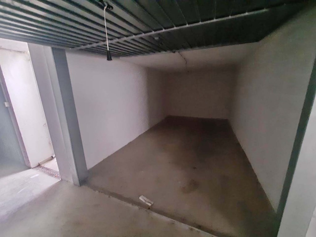 box auto in vendita a Fano
