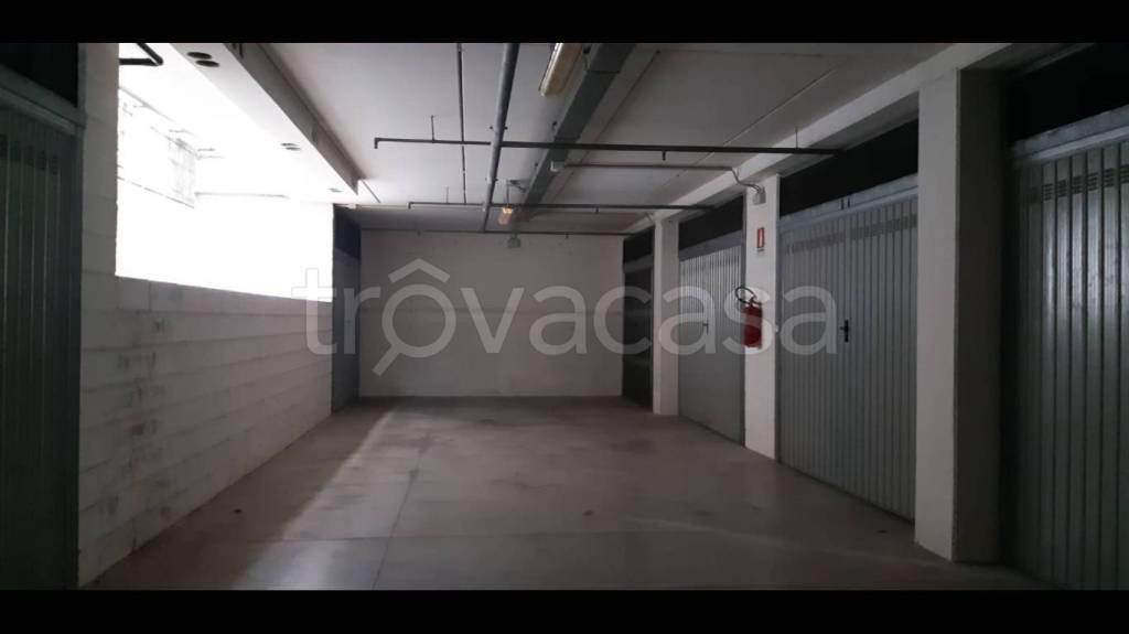 box auto in vendita a Fano