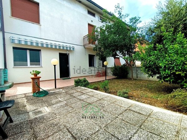 appartamento in vendita a Fano in zona Tre Ponti