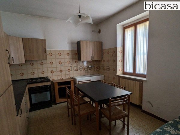 casa indipendente in vendita a Fano