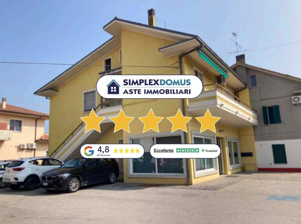 appartamento in vendita a Fano in zona Carrara