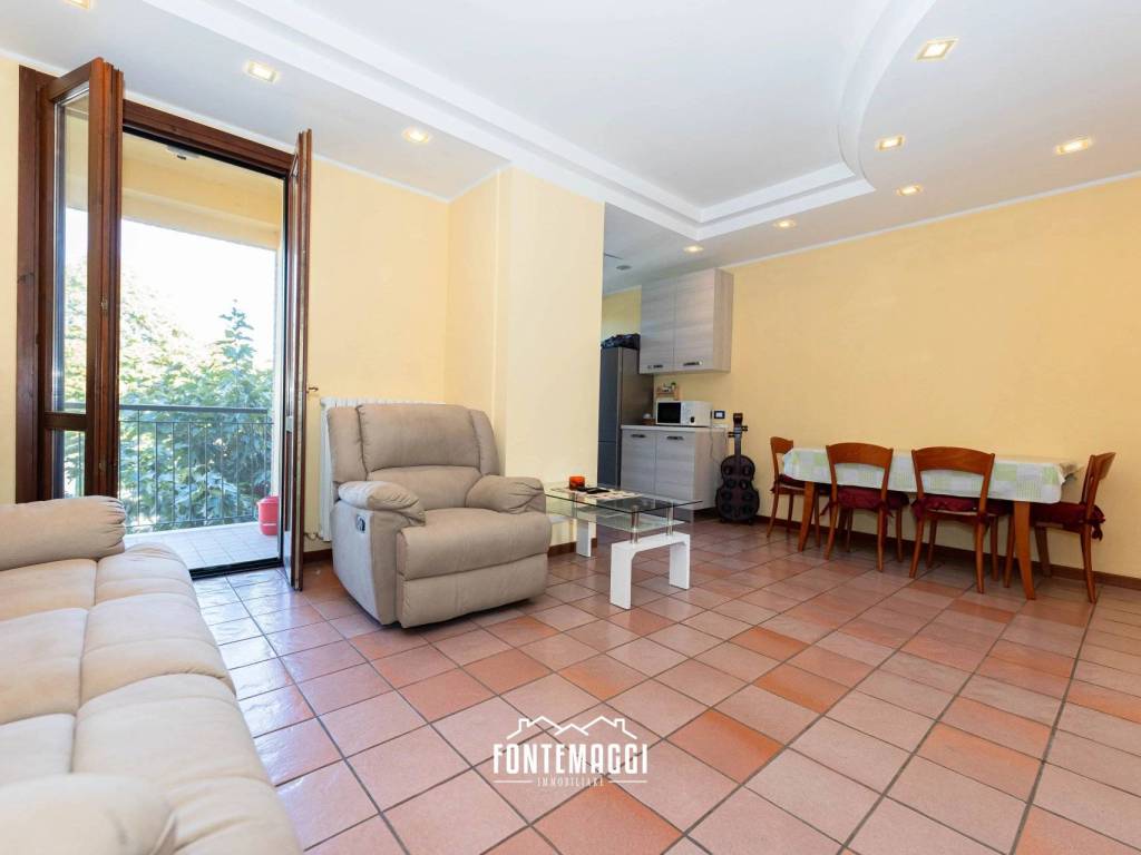 appartamento in vendita a Fano in zona Fenile
