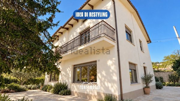 casa indipendente in vendita a Fano
