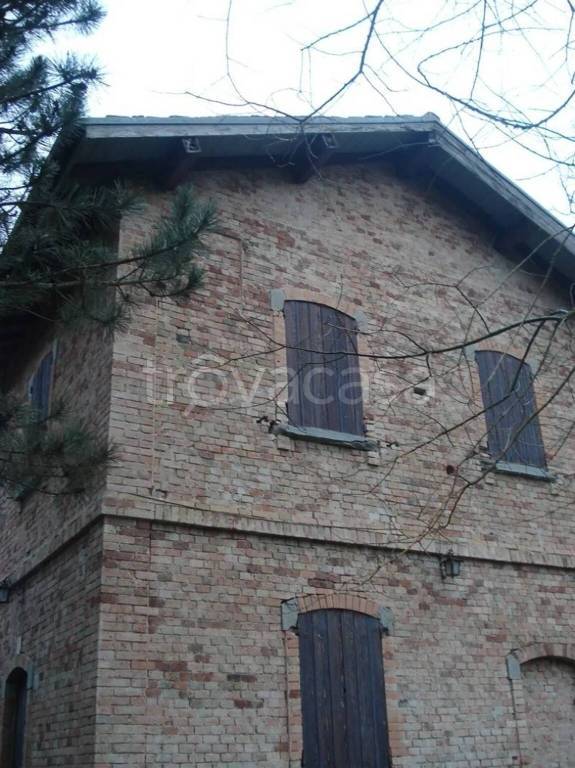 casale in vendita a Fermignano