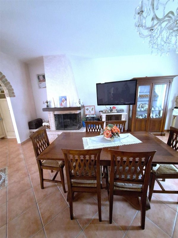 casa indipendente in vendita a Fermignano