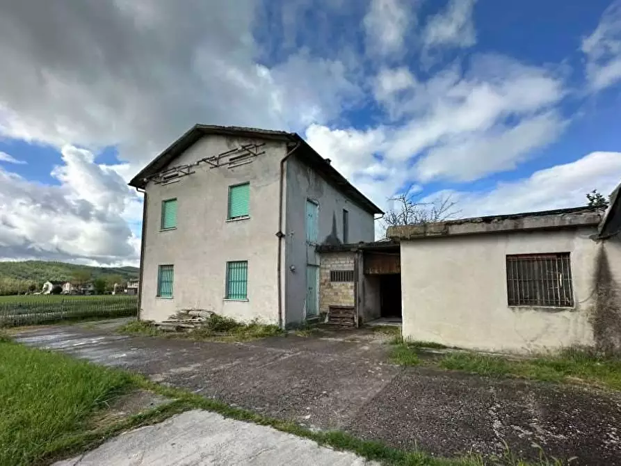 appartamento in vendita a Fermignano in zona Ca' L'Agostina