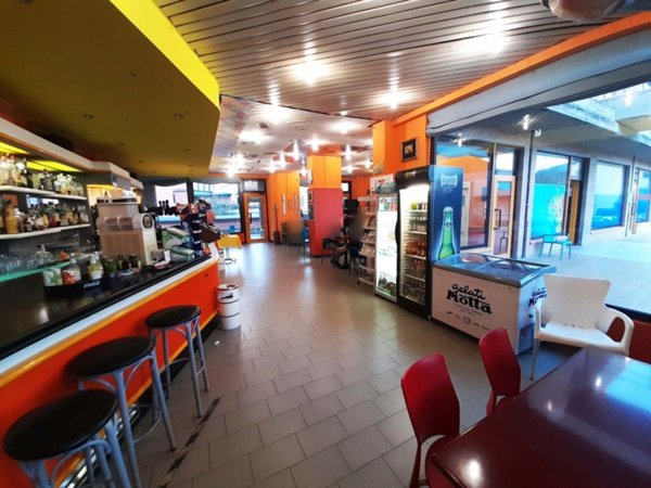 negozio in vendita a Fermignano