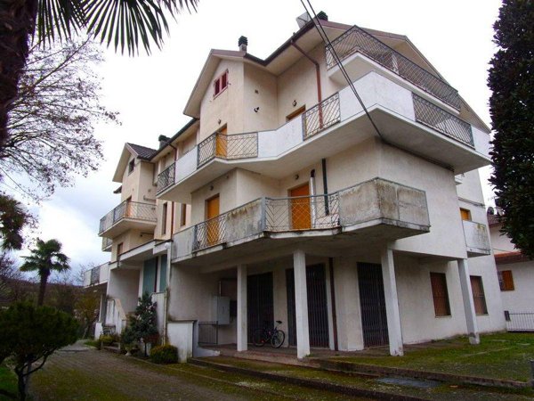 ufficio in vendita a Fermignano